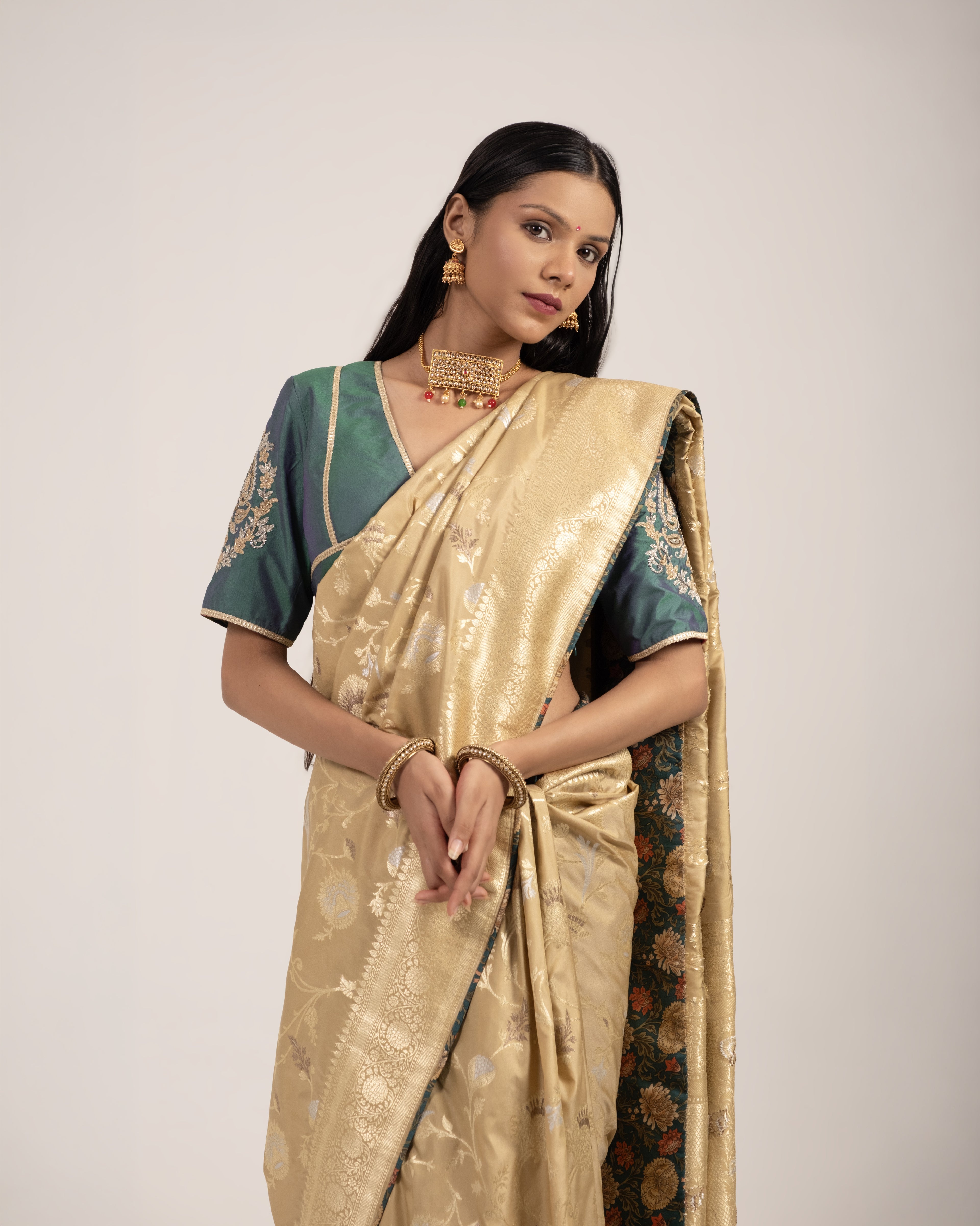 TABASSUM SAREE