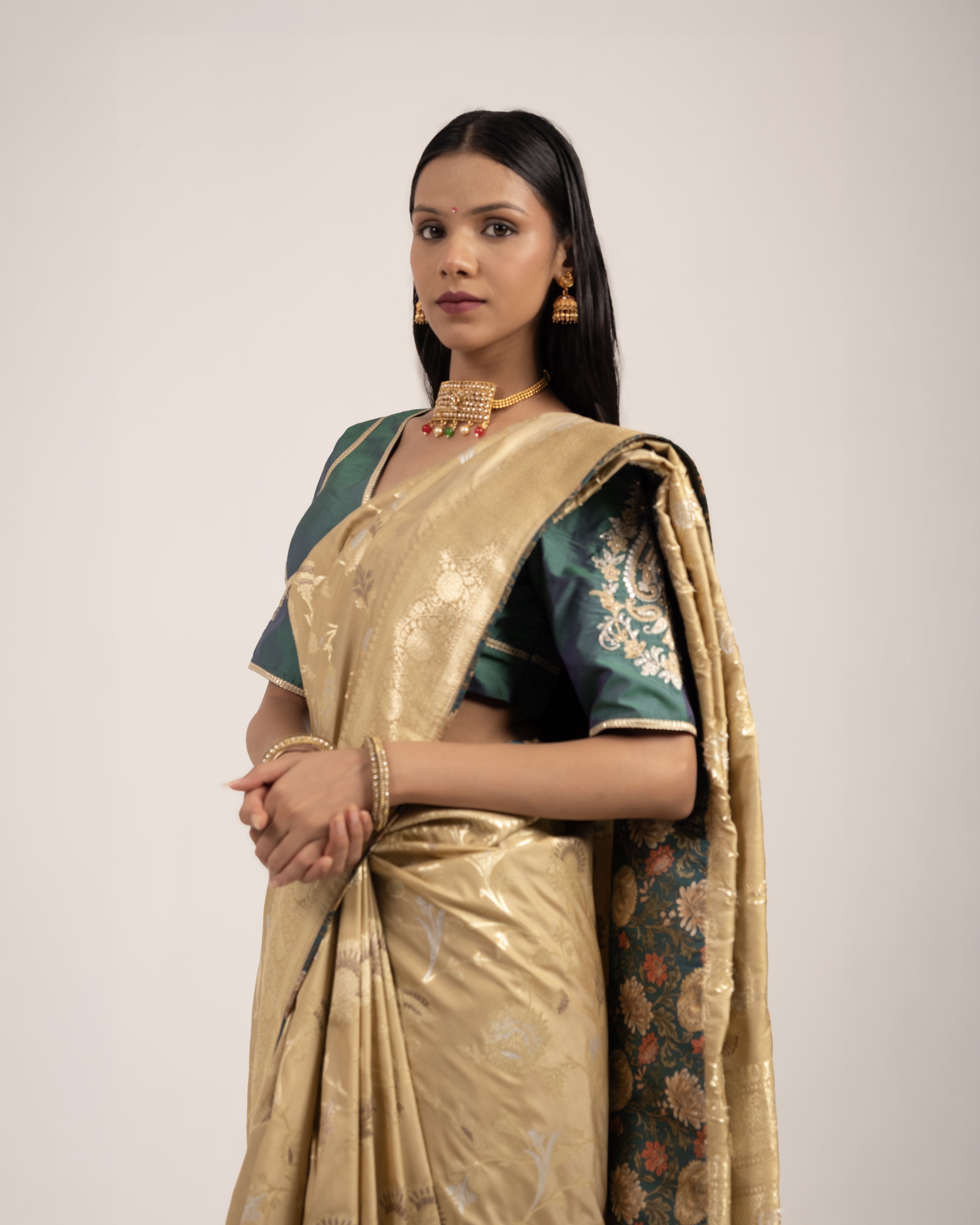 TABASSUM SAREE